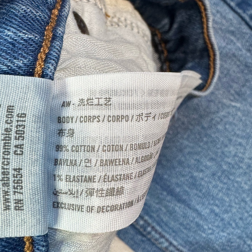Abercrombie & Fitch The Mom High Rise Two Tone Distressed 31/12R - Picture 7 of 8